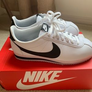 Womens Classic Cortez Leather